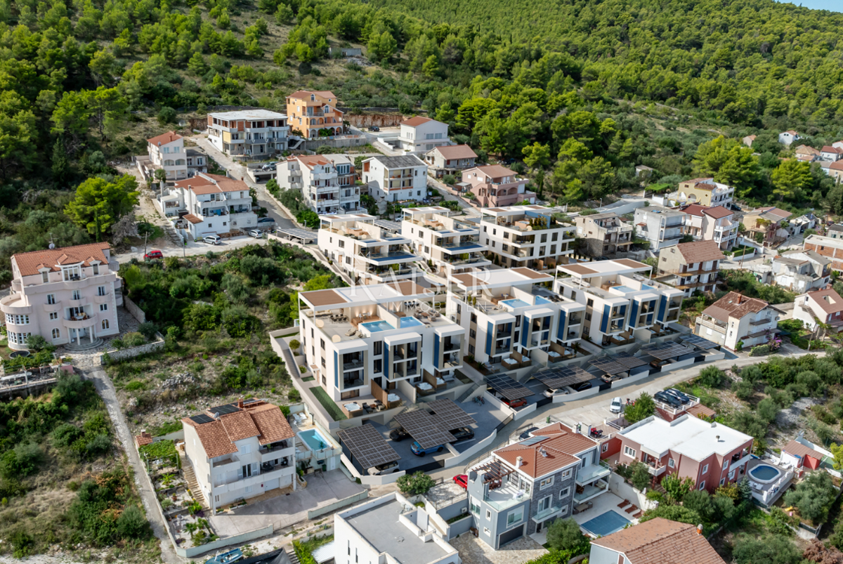 Trogir, Čiovo - appartamento di lusso al mare 52,04 m2