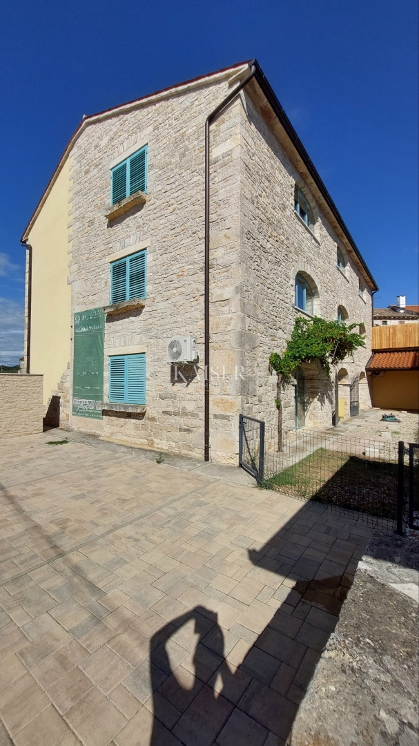 Istria, Buie, dintorni - appartamento 76m2, possibilità di gestione dell'affitto