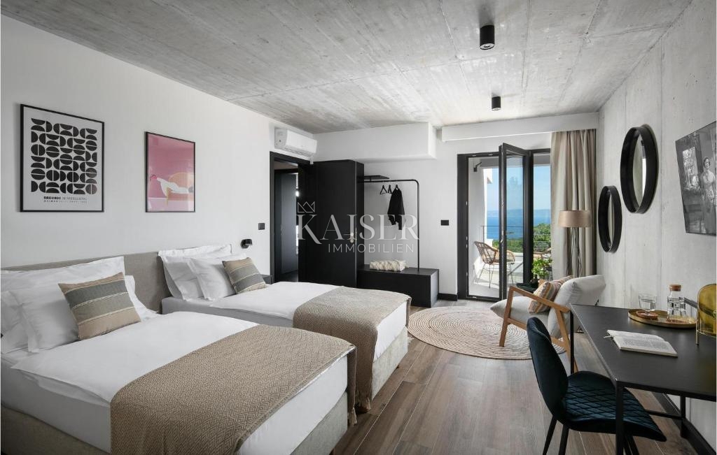 Istria, Rabac - villa di design sul mare, 396 m2