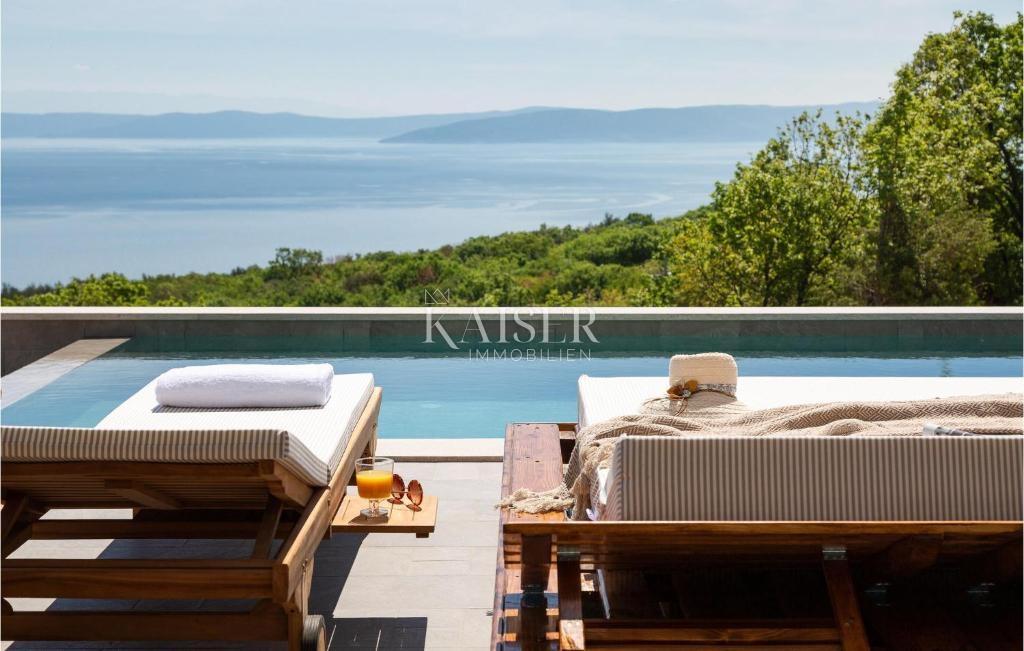 Istria, Rabac - villa di design sul mare, 396 m2