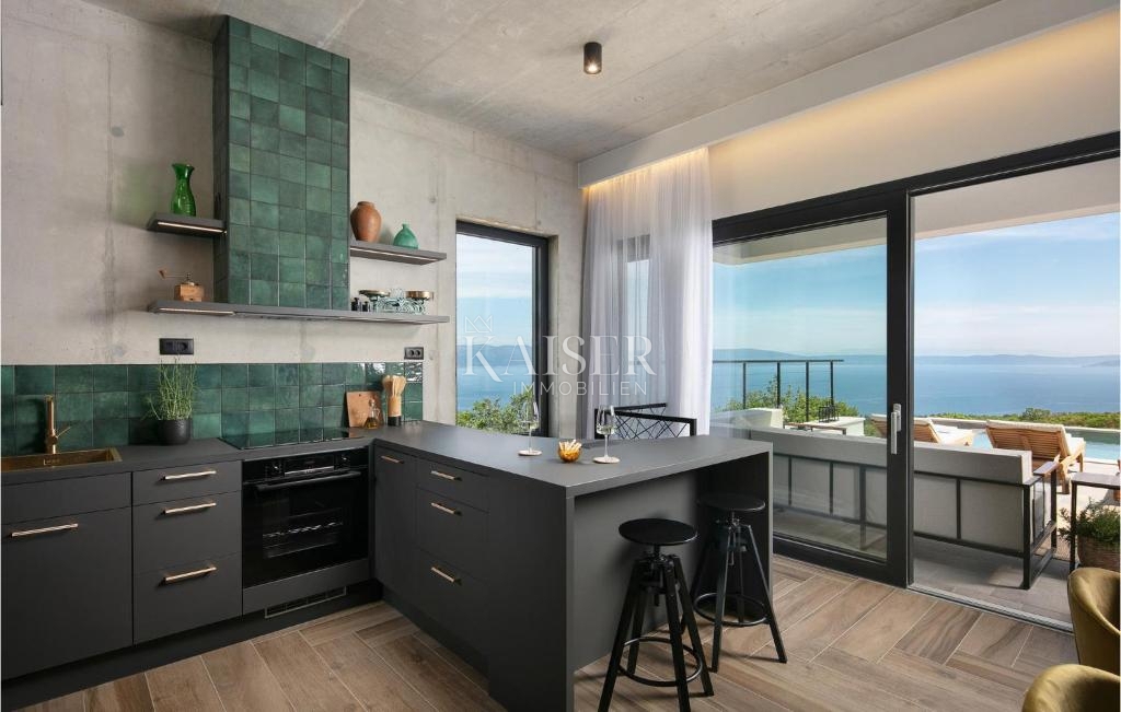 Istria, Rabac - villa di design sul mare, 396 m2