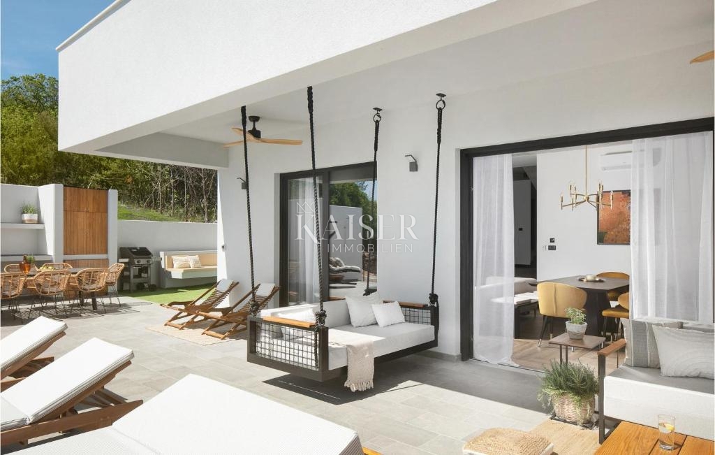 Istria, Rabac - villa di design sul mare, 396 m2