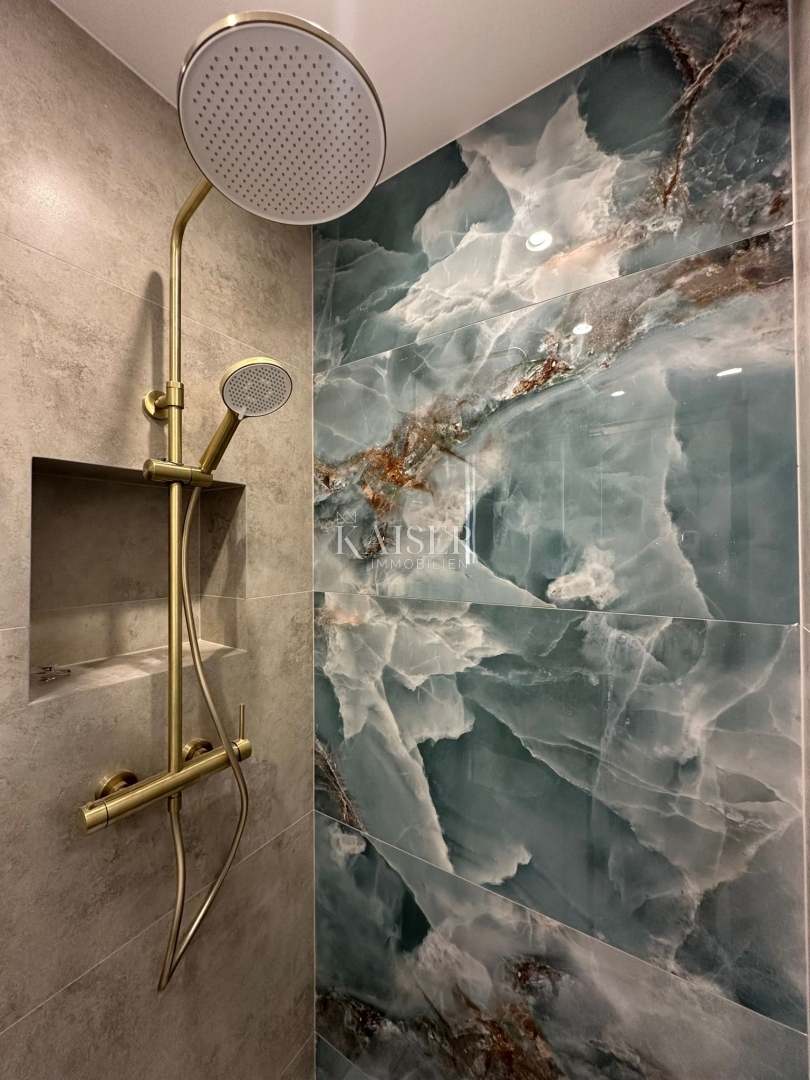 ŠIBENIK, ROGOZNICA - Appartamento con due camere da letto e vista mare