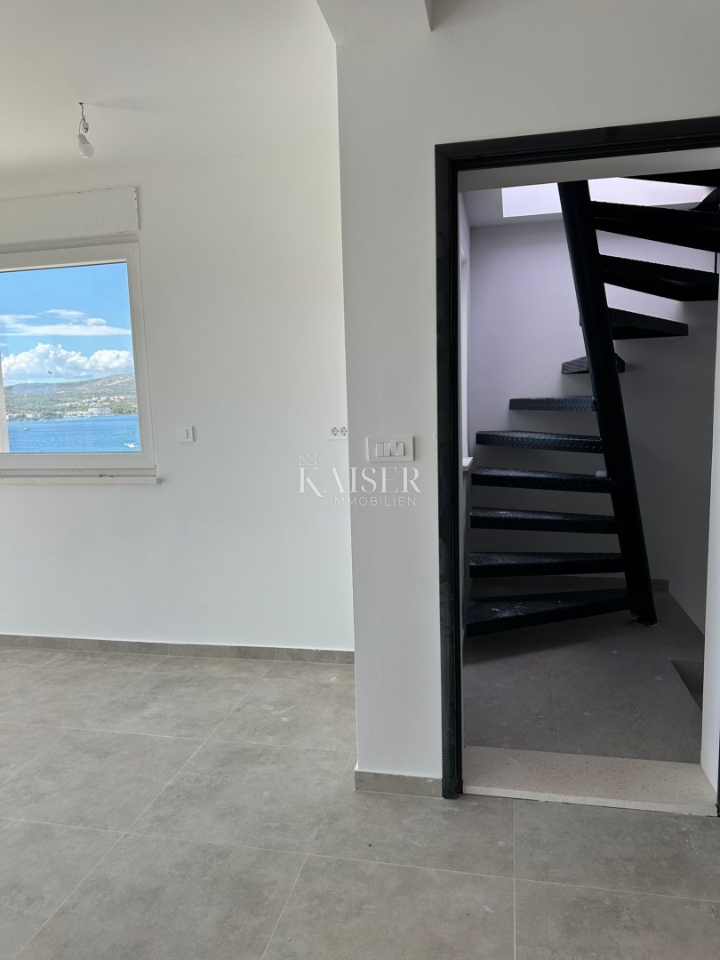 ŠIBENIK, ROGOZNICA - Appartamento con due camere da letto e vista mare