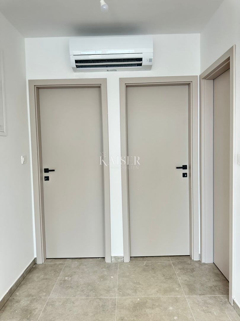 ŠIBENIK, ROGOZNICA - Appartamento con due camere da letto e vista mare