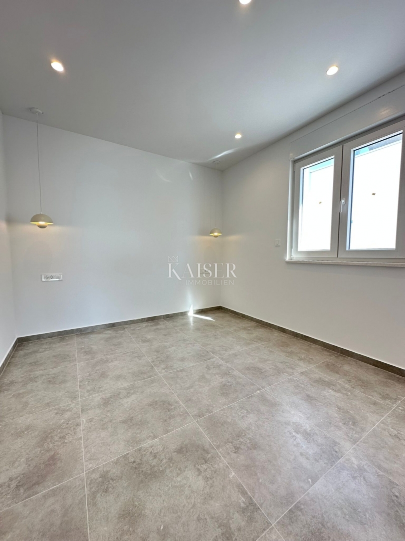 ŠIBENIK, ROGOZNICA - Appartamento con due camere da letto e vista mare