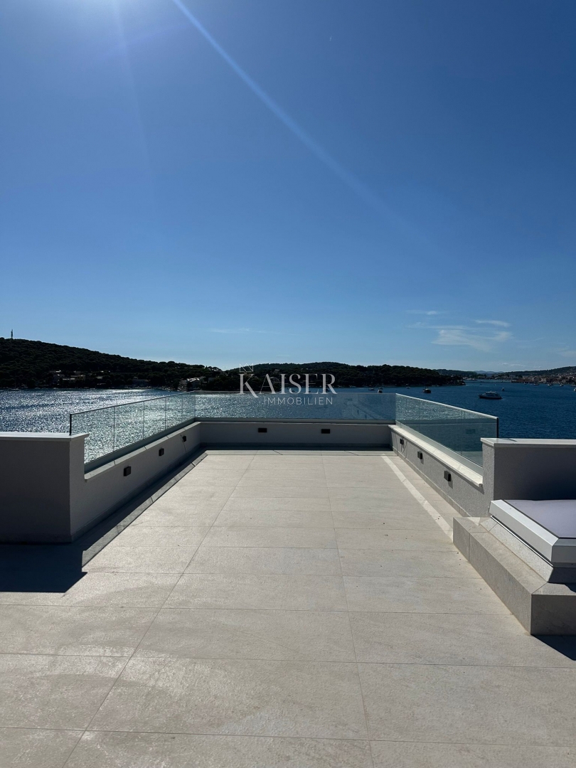 ŠIBENIK, ROGOZNICA - Appartamento con due camere da letto e vista mare