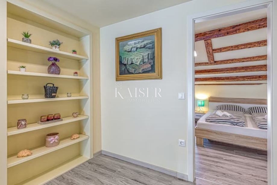 Parenzo, appartamento 48m2 prima fila al mare