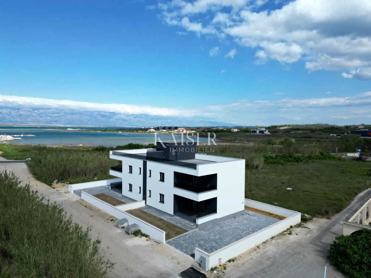 Zara - Privlaka, appartamento con terrazza sul tetto a 150 m dal mare