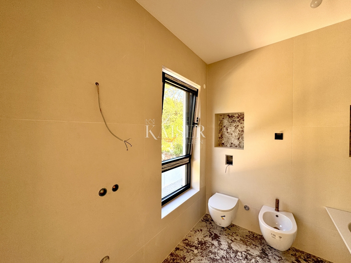 Rijeka, Bivio – Appartamento (4) con 3 camere da letto, terrazza e splendida vista a 100 m dal mare