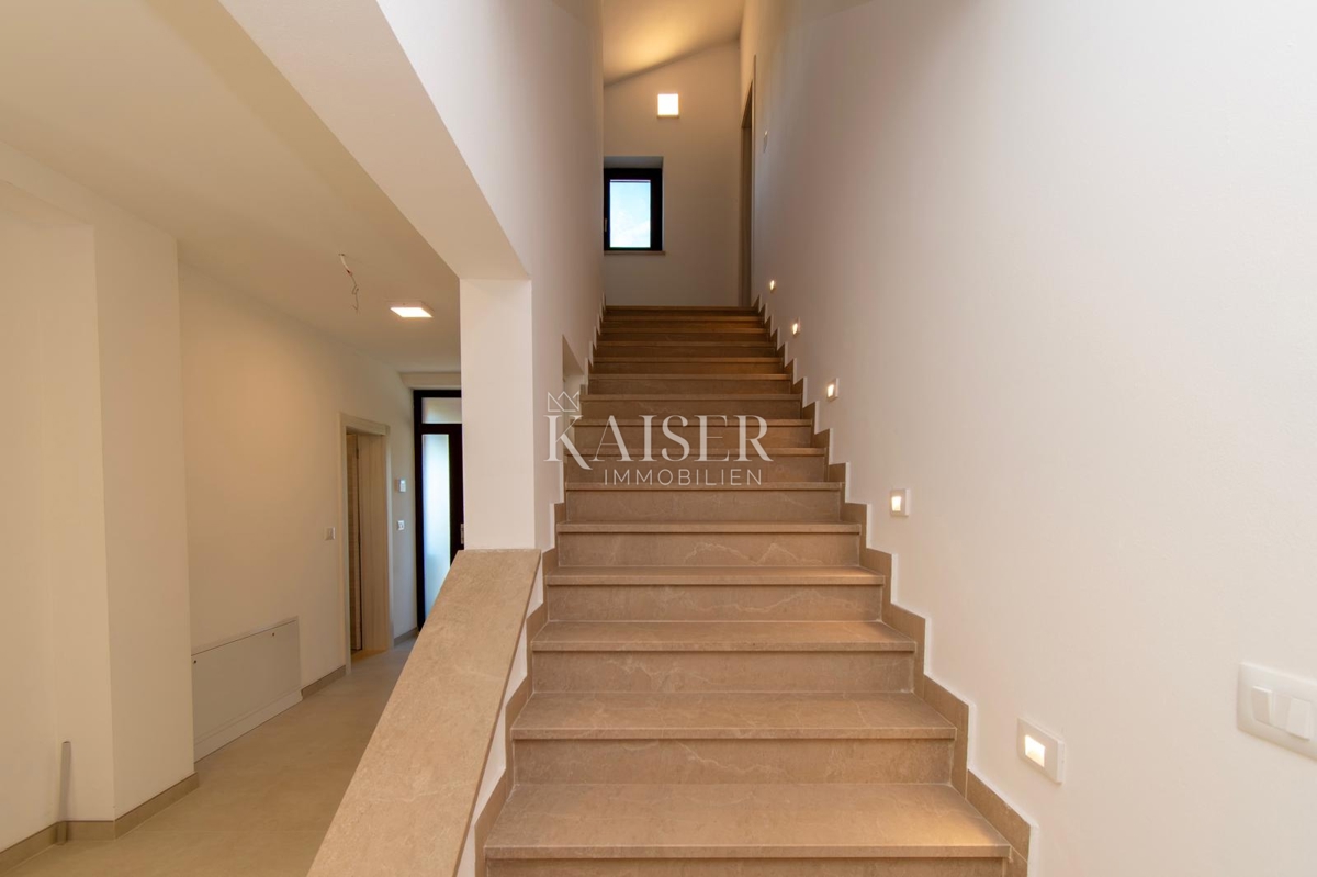 Istria - Parenzo, villa di lusso con piscina e area spa