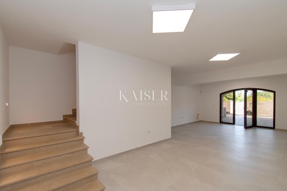 Istria - Parenzo, villa di lusso con piscina e area spa