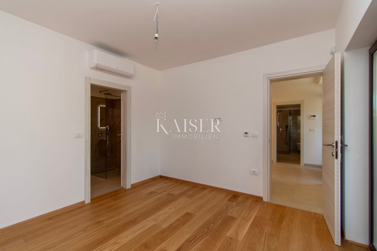 Istria - Parenzo, villa di lusso con piscina e area spa