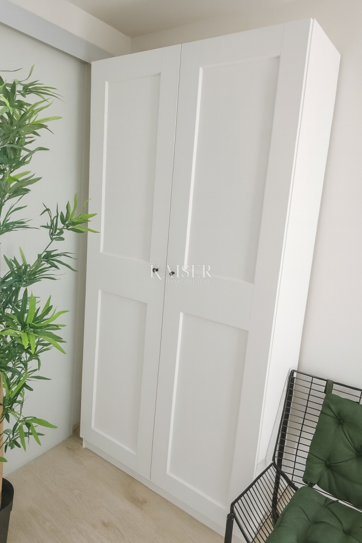 Vir – casa con 6 appartamenti e garage, a 200 m dal mare