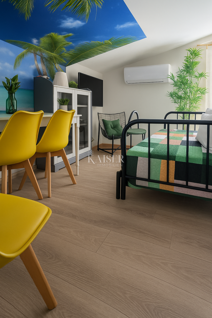 Vir – casa con 6 appartamenti e garage, a 200 m dal mare