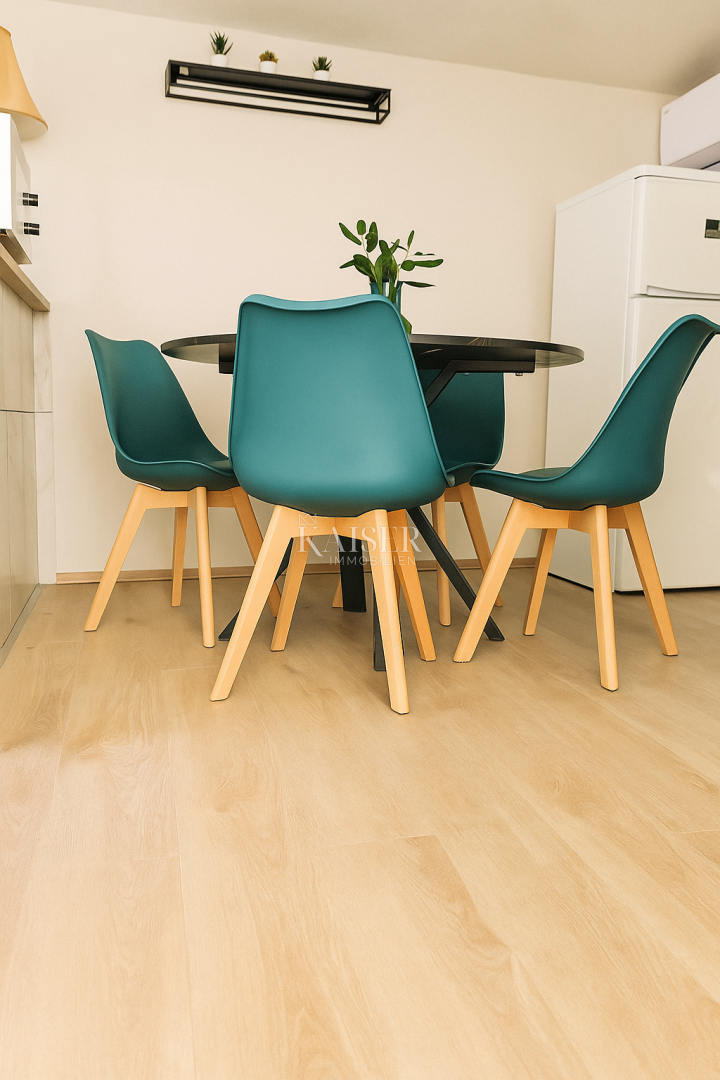 Vir – casa con 6 appartamenti e garage, a 200 m dal mare