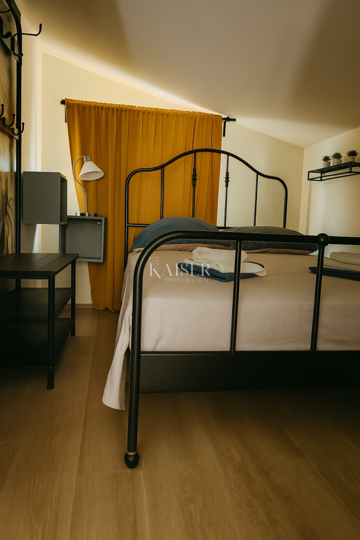 Vir – casa con 6 appartamenti e garage, a 200 m dal mare