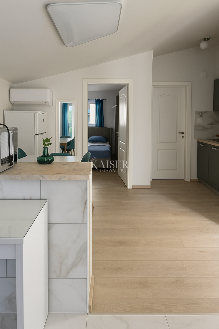 Vir – casa con 6 appartamenti e garage, a 200 m dal mare