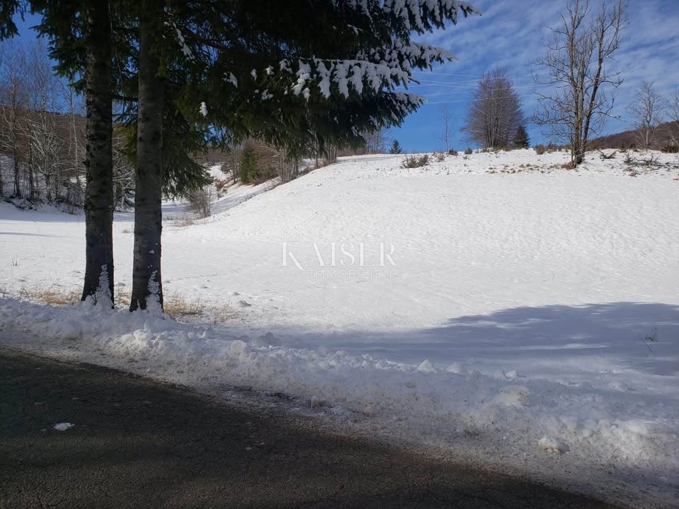 Земля під забудову Stari Laz, Ravna Gora, 1.071m2