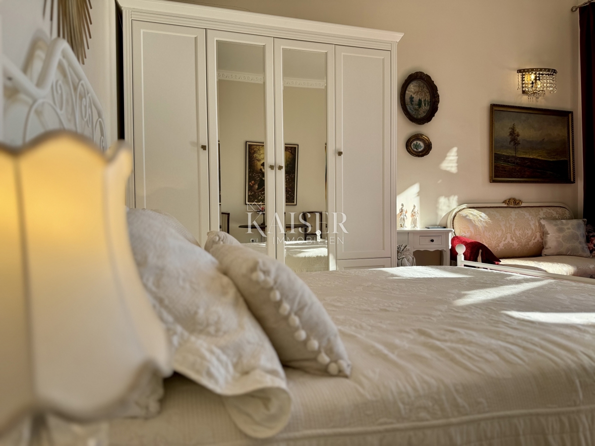 Opatija – Due monolocali in villa storica in seconda fila al mare, terrazza, giardino, 2 posti auto