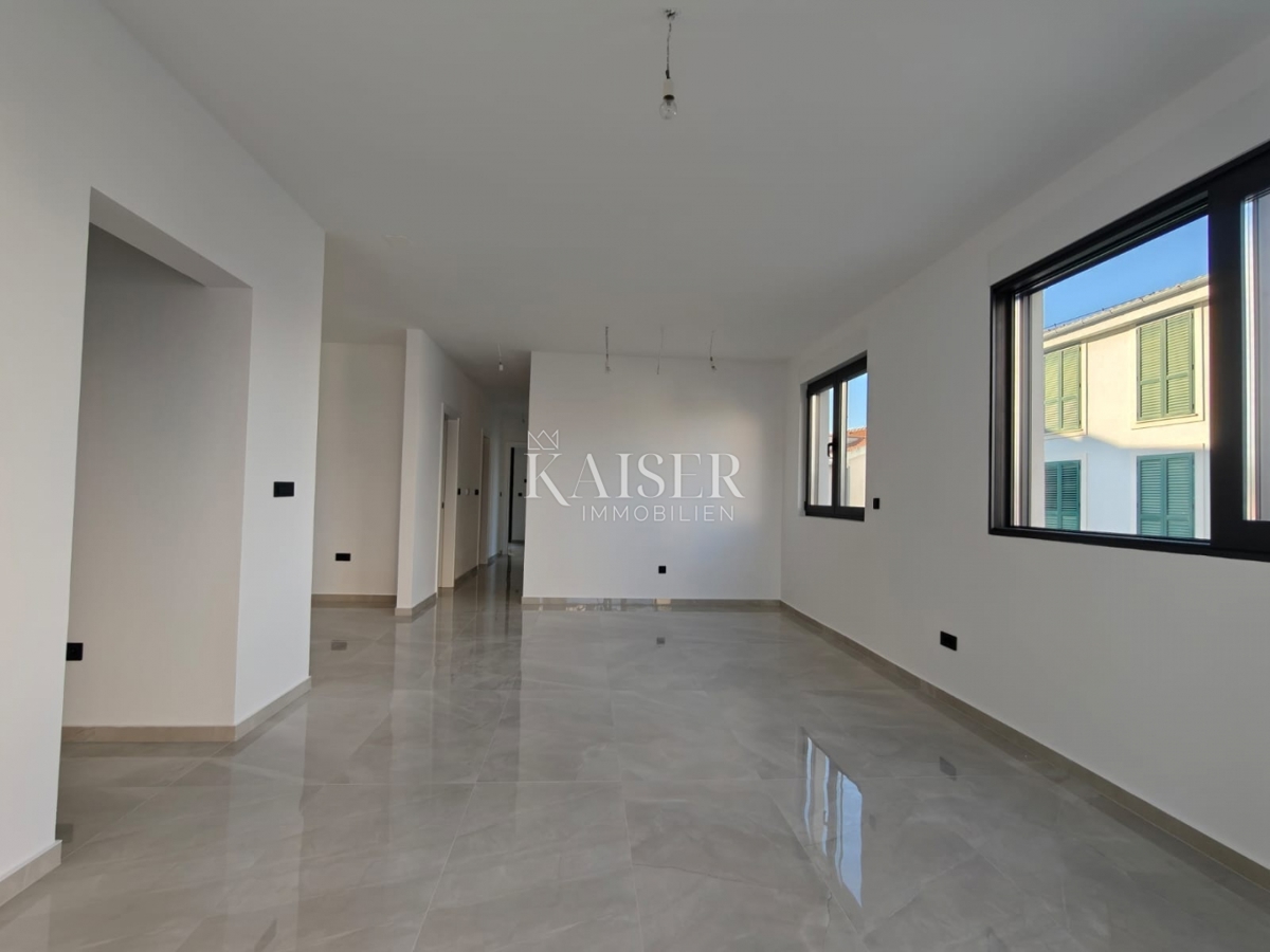 Appartamento Okrug Gornji, Okrug, 80,08m2