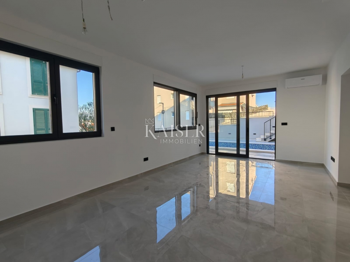 Appartamento Okrug Gornji, Okrug, 80,08m2