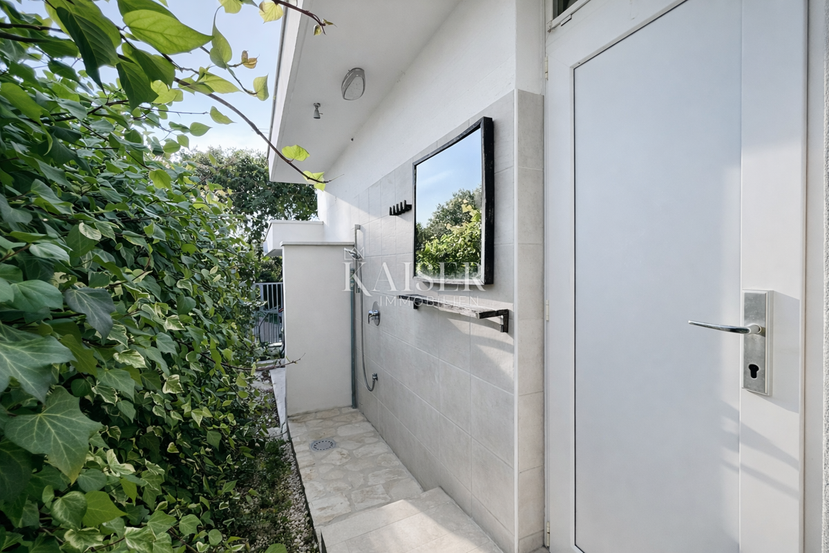 Pag, Potočnica - Villa familiare con piscina e splendida vista a 100 m dalla spiaggia