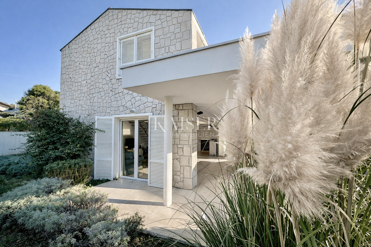 Pag, Potočnica - Villa familiare con piscina e splendida vista a 100 m dalla spiaggia