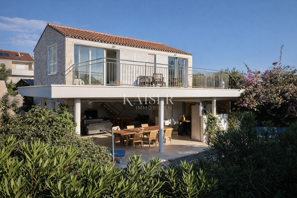 Pag, Potočnica - Villa familiare con piscina e splendida vista a 100 m dalla spiaggia