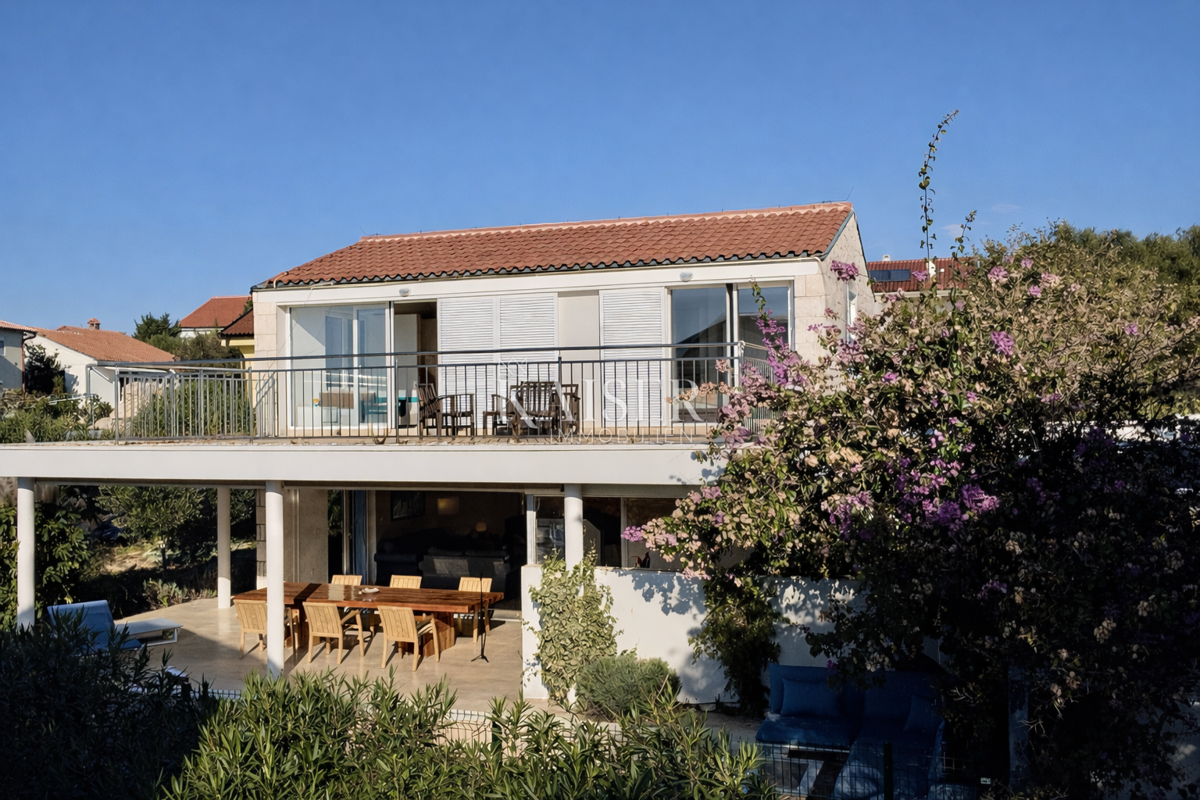 Pag, Potočnica - Villa familiare con piscina e splendida vista a 100 m dalla spiaggia