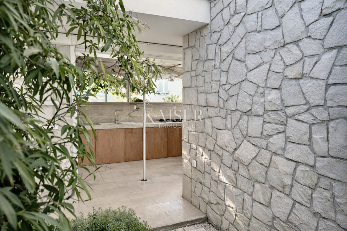 Pag, Potočnica - Villa familiare con piscina e splendida vista a 100 m dalla spiaggia