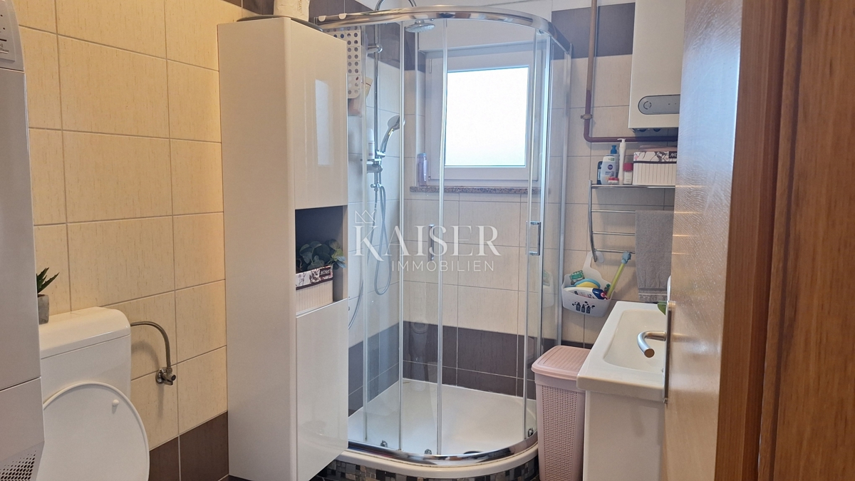 Rijeka-Marinići, appartamento con tre camere da letto, nuova costruzione, vista mare