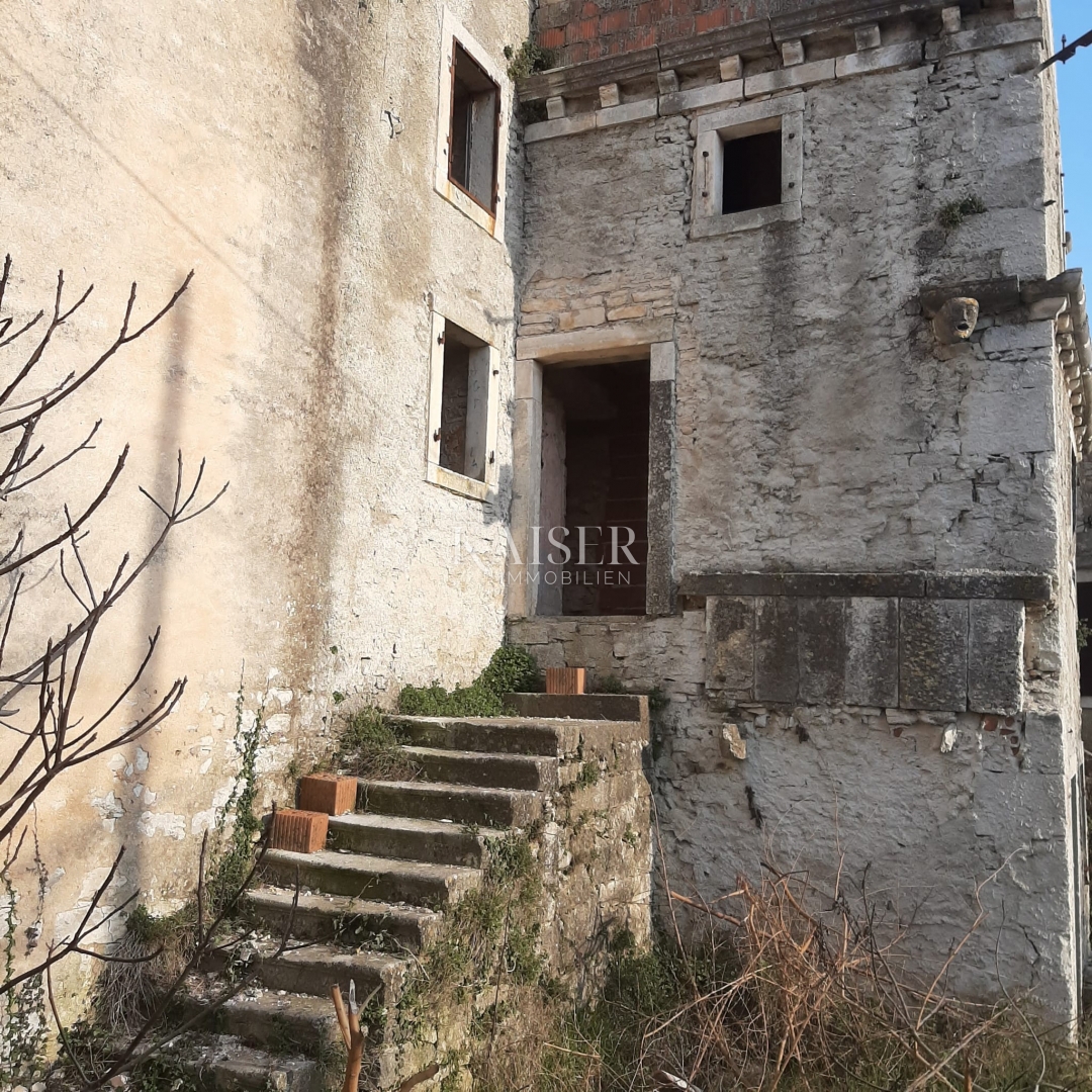 Istria, Barbana - 5 case antiche in vendita