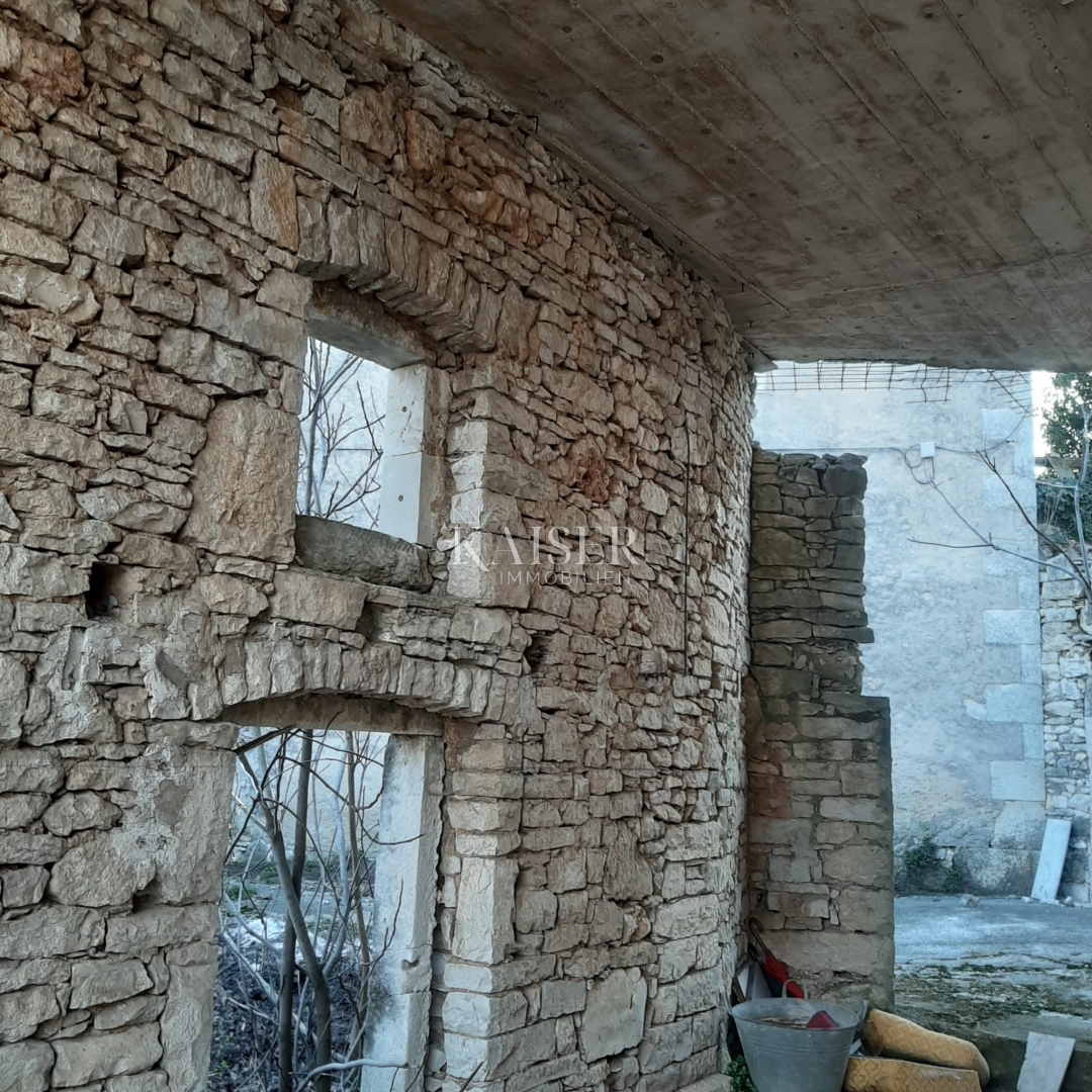 Istria, Barbana - 5 case antiche in vendita