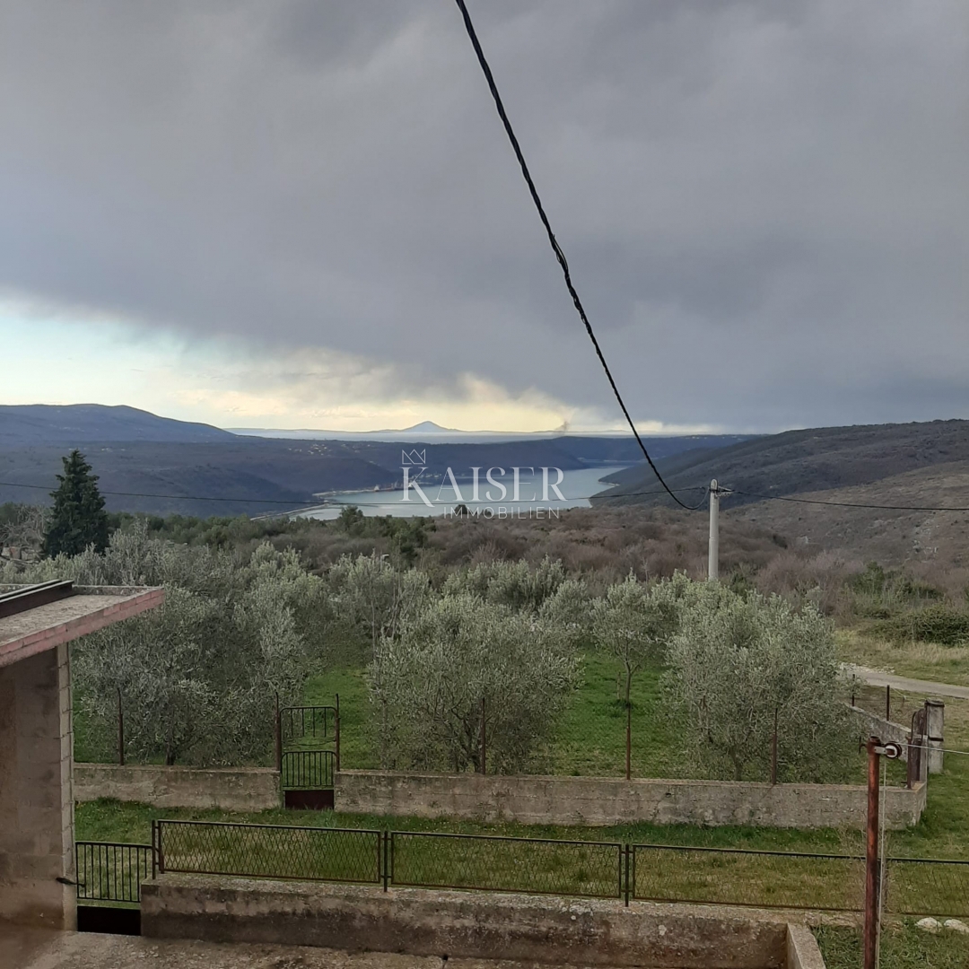 Istria, Barbana - 5 case antiche in vendita