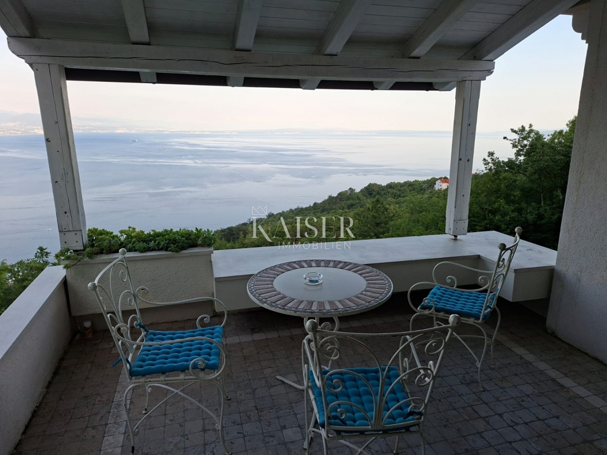 Riviera di Opatija, villa con piscina e vista panoramica sul mare