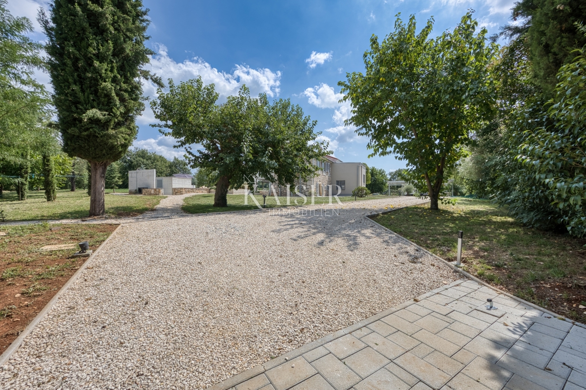 Istria, Visignano - Villa esclusiva 300m2 su 7.000 m²