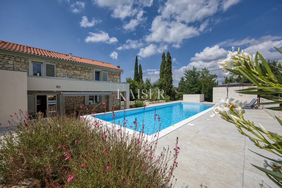 Istria, Visignano - Villa esclusiva 300m2 su 7.000 m²