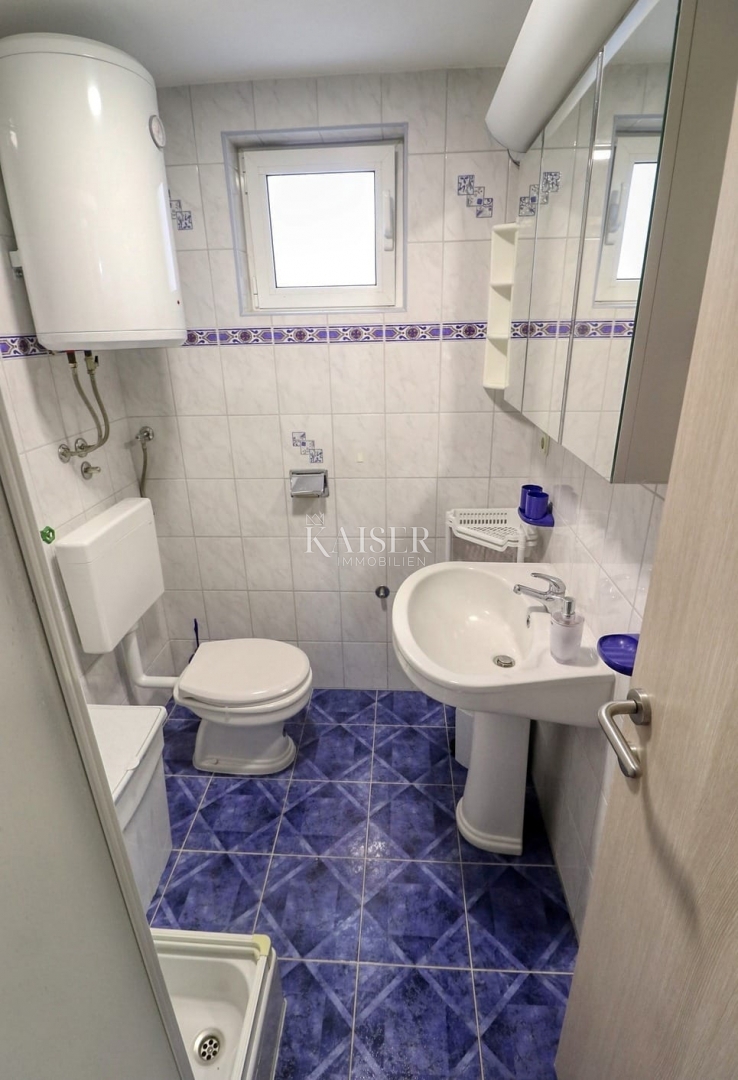 Zara, Vir: casa con 4 appartamenti a 100 metri dal mare