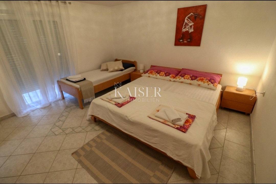 Zara, Vir: casa con 4 appartamenti a 100 metri dal mare