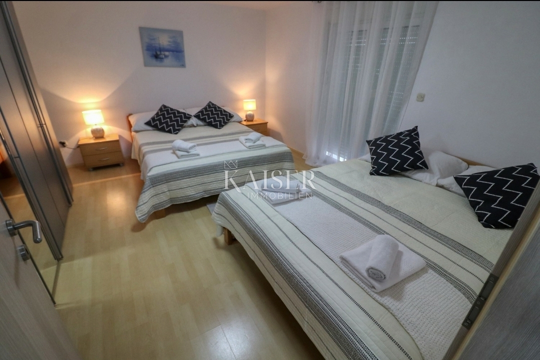 Zara, Vir: casa con 4 appartamenti a 100 metri dal mare