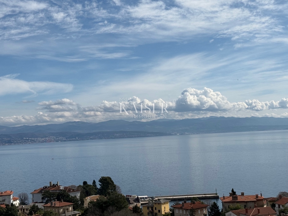 Opatija, Lovran - Attico esclusivo con ampia terrazza e giardino privato