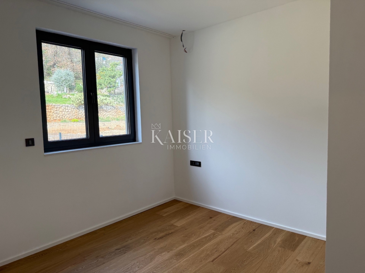 Opatija, Lovran - Attico esclusivo con ampia terrazza e giardino privato