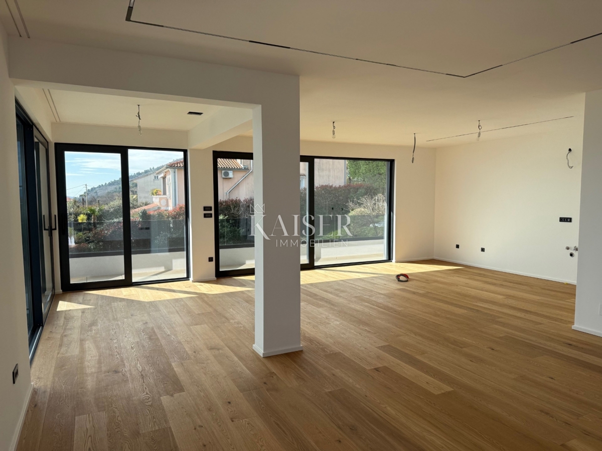 Opatija, Lovran - Attico esclusivo con ampia terrazza e giardino privato