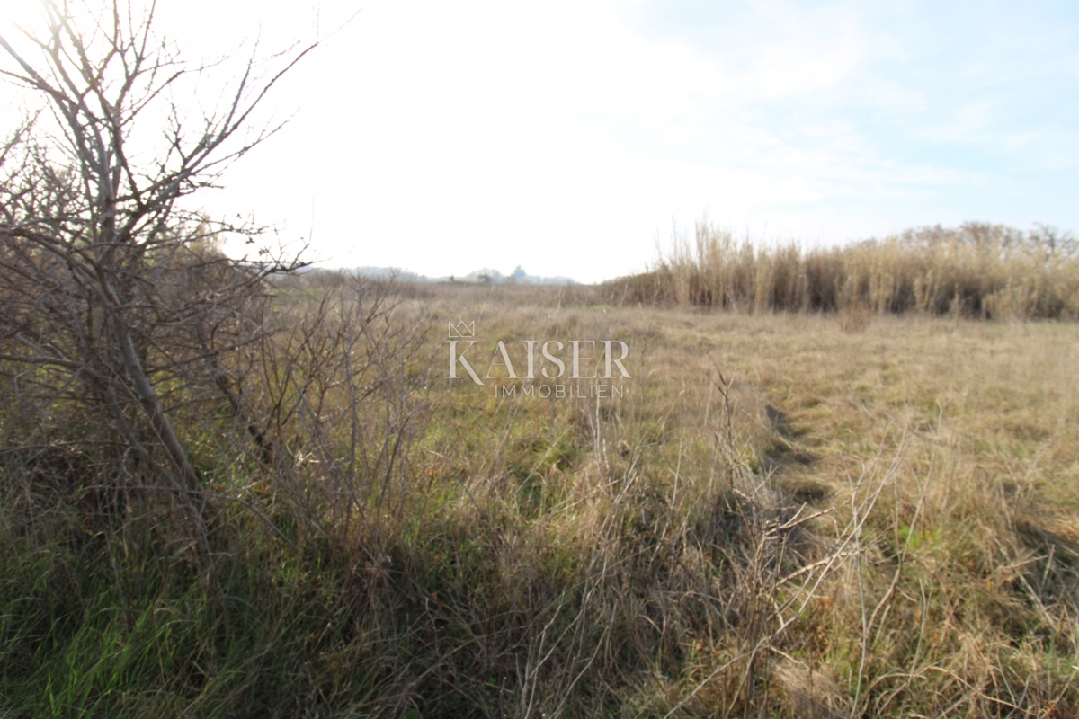 Земля під забудову Privlaka, 1.000m2