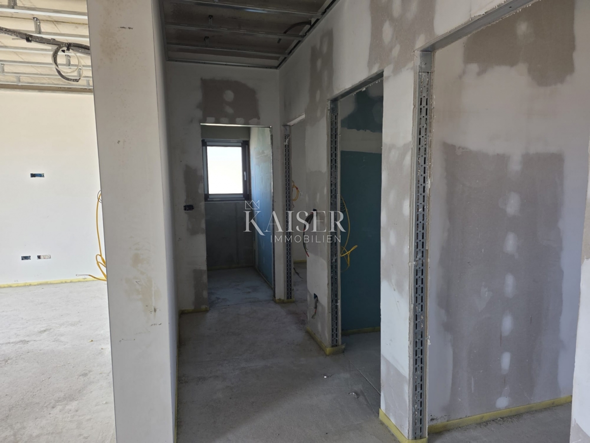 Istria, Parenzo - appartamento con due camere da letto di 80 m² con vista mare