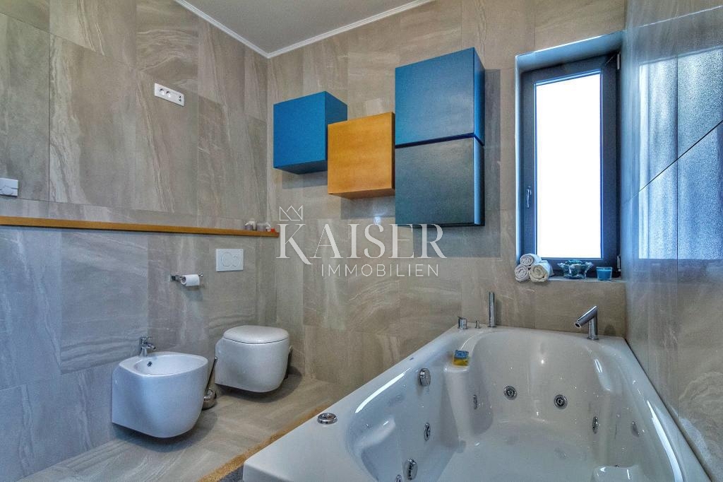 Rijeka, Martinkovac - Lussuosa villa familiare con piscina e vista mare