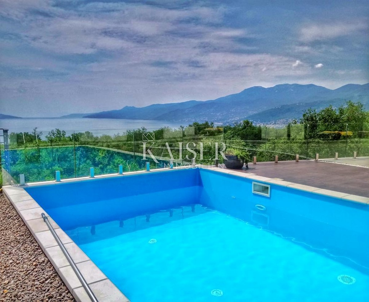 Rijeka, Martinkovac - Lussuosa villa familiare con piscina e vista mare