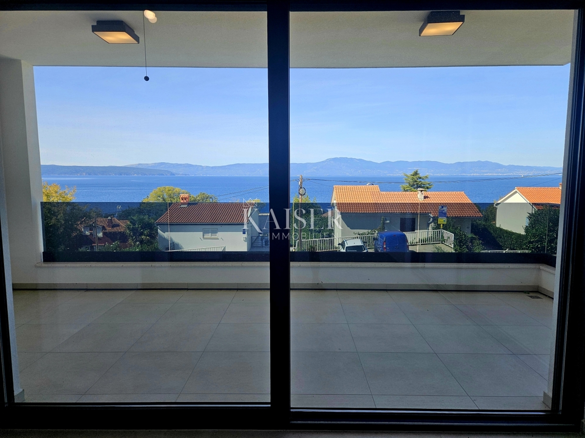 Isola di Krk, Njivice - lussuosa casa bifamiliare vicino al mare