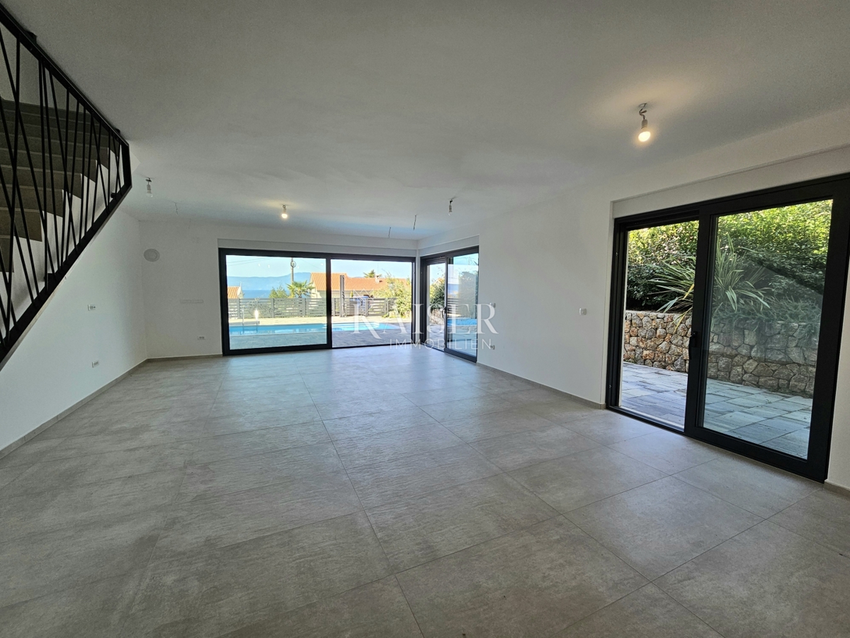 Isola di Krk, Njivice - lussuosa casa bifamiliare vicino al mare